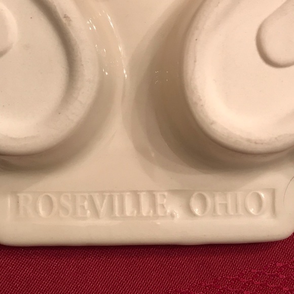 Friendship Pottery/Roseville Pretty Baking Mold - Picture 5 of 5